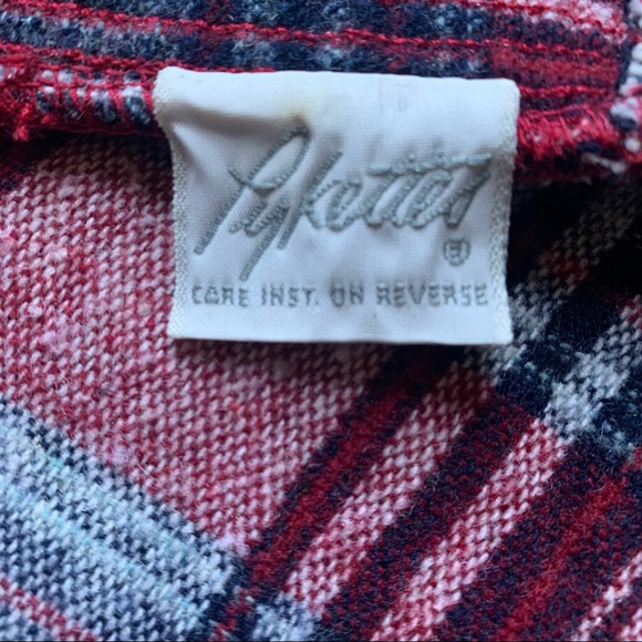 Vintage 80s 90s plaid grey, navy and burgundy skirt - Picture 4 of 5